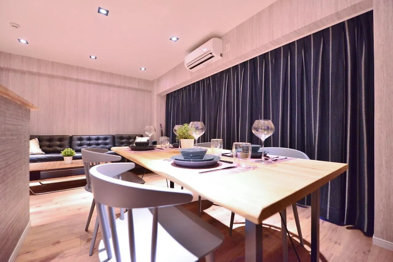 Real Life Kudanshita Apartment Tokyo 0*,  Japan
