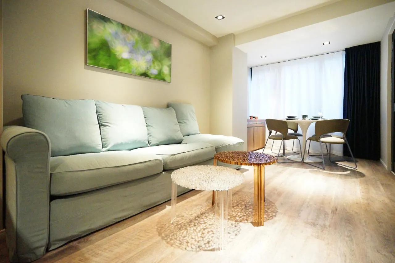 Real Life Kudanshita Apartment Tokyo 0*,